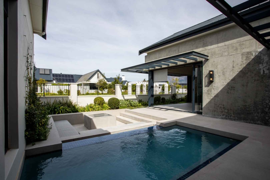 To Let 3 Bedroom Property for Rent in Val De Vie Estate Western Cape